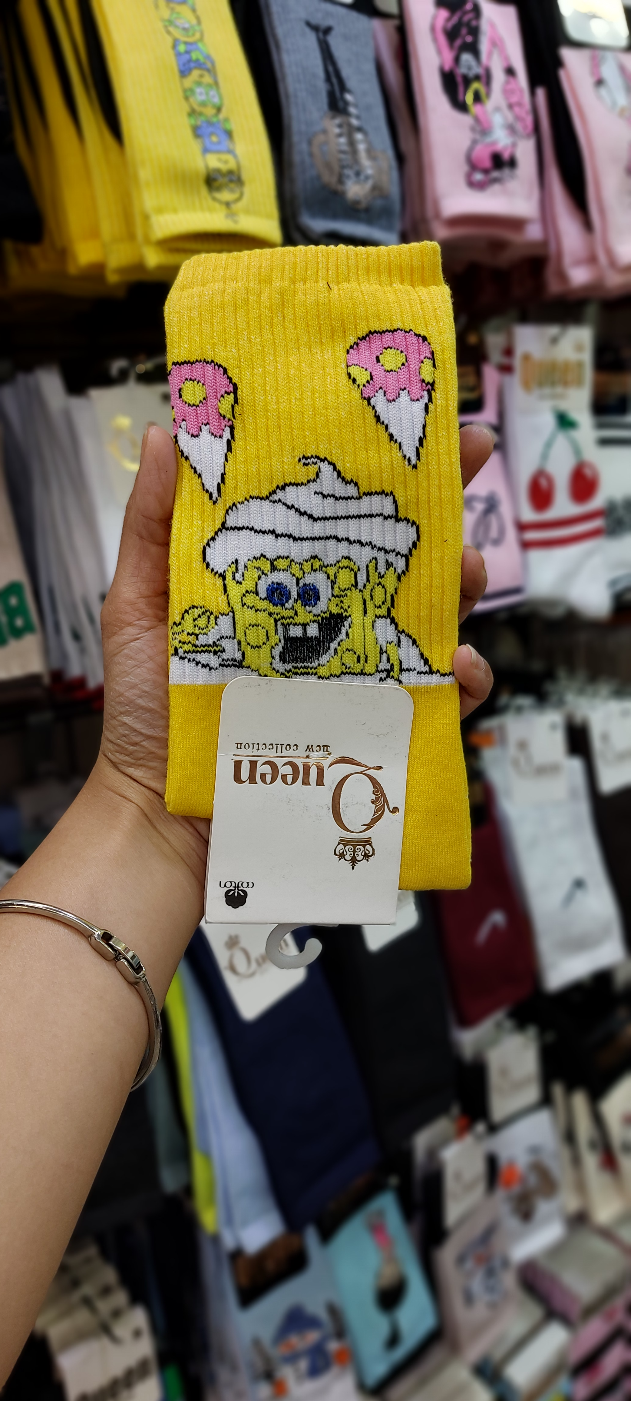 جوراب ساق بلند کویین | طرح باب اسفنجی بستنی (Sponge bob) | نخ ایرانی درجه 1 | فری سایز ۳۶ تا ۴۳