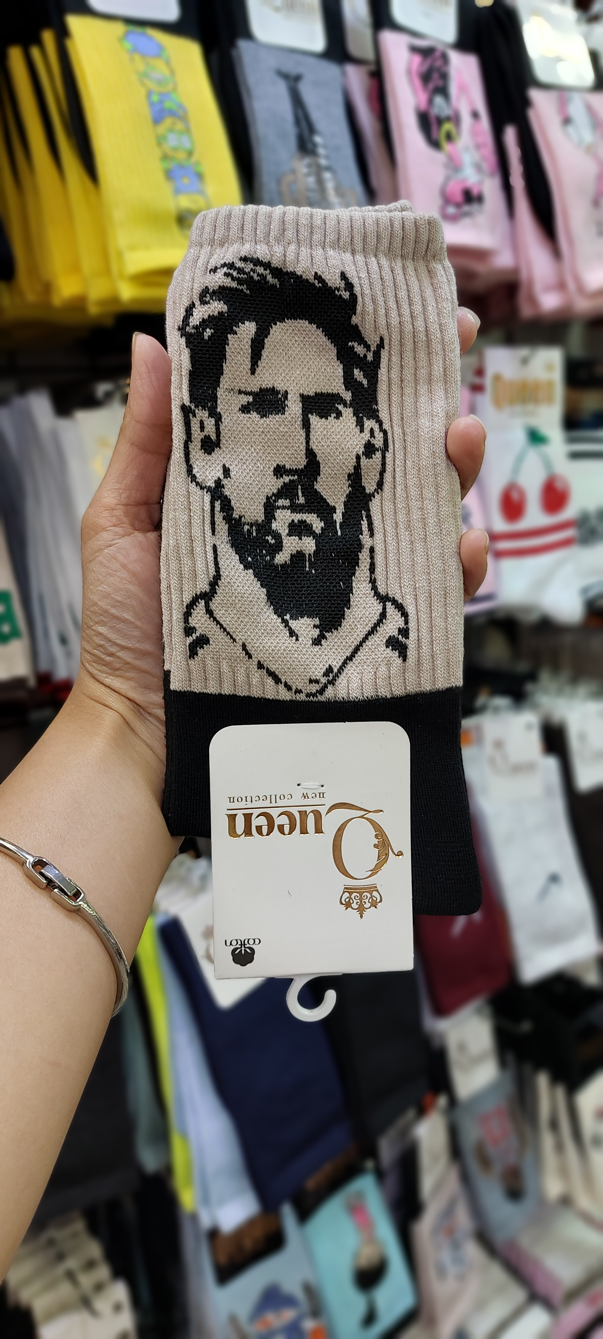 جوراب ساق بلند کویین | طرح لیونل مسی (Messi) | نخ ایرانی درجه 1 | فری سایز ۳۶ تا ۴۳